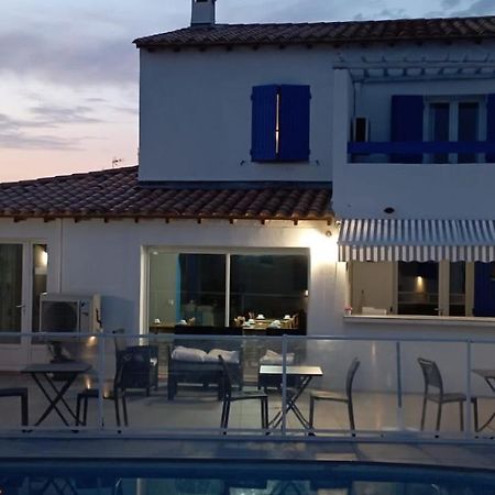 Hotel Le Bleu Marine Saintes-Maries-de-la-Mer Bagian luar foto