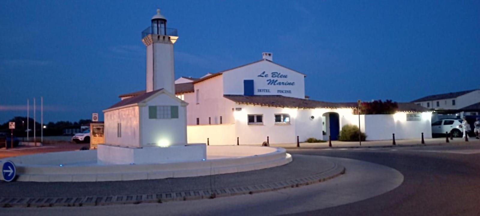 Hotel Le Bleu Marine Saintes-Maries-de-la-Mer Bagian luar foto