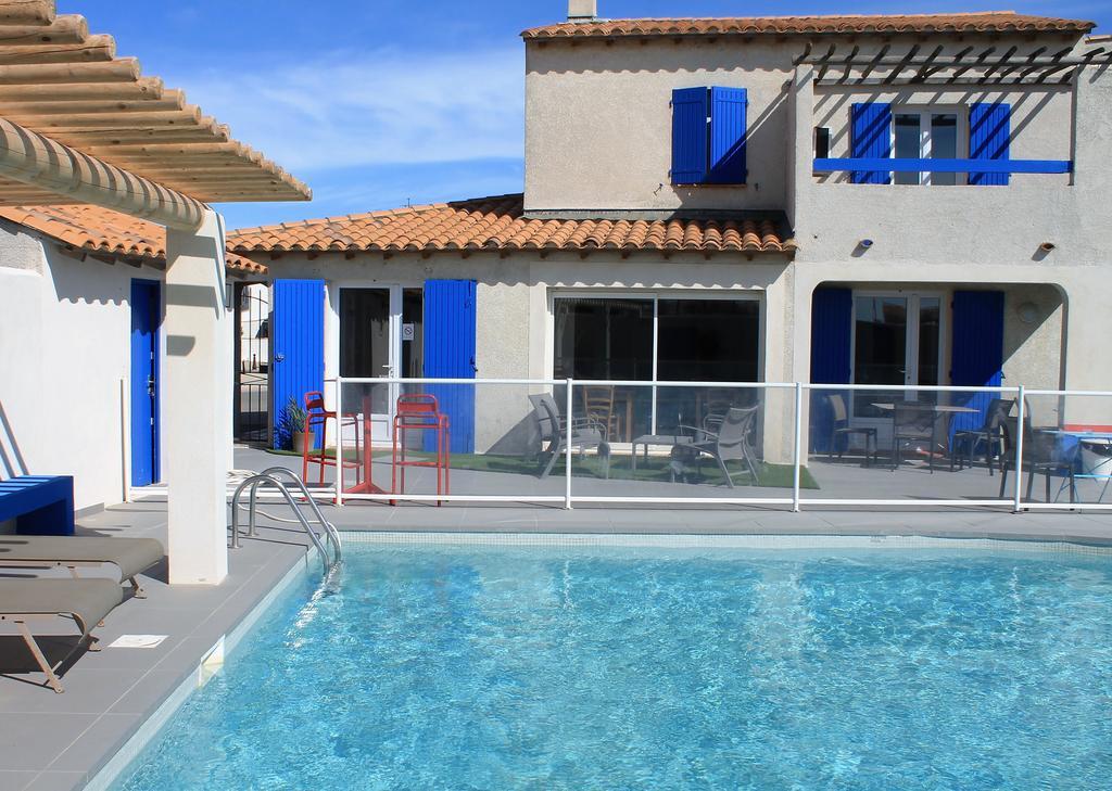 Hotel Le Bleu Marine Saintes-Maries-de-la-Mer Bagian luar foto