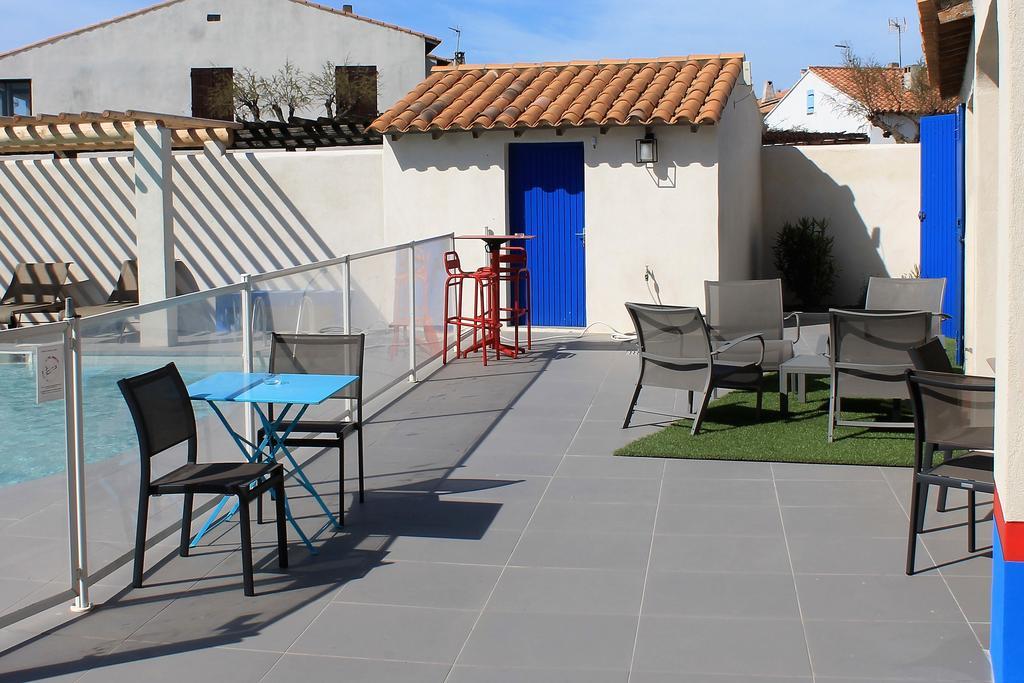 Hotel Le Bleu Marine Saintes-Maries-de-la-Mer Bagian luar foto