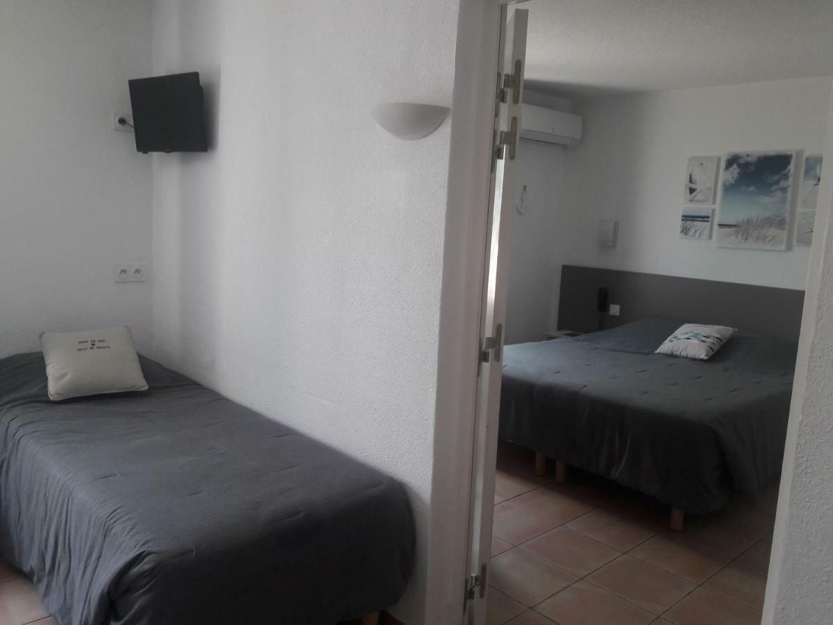 Hotel Le Bleu Marine Saintes-Maries-de-la-Mer Bagian luar foto